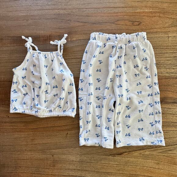 Old Navy 2 Piece Set - Size 2T - Picture 1 of 4